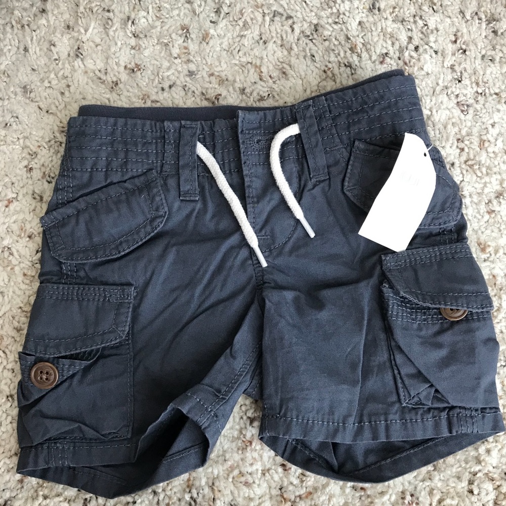 Baby gap shorts 3-6 months